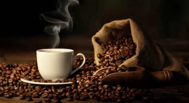 من أبرزها القهوة رغم الترفيع في سعرها..   مواد أساسية تختفي مجددا من الأسواق !